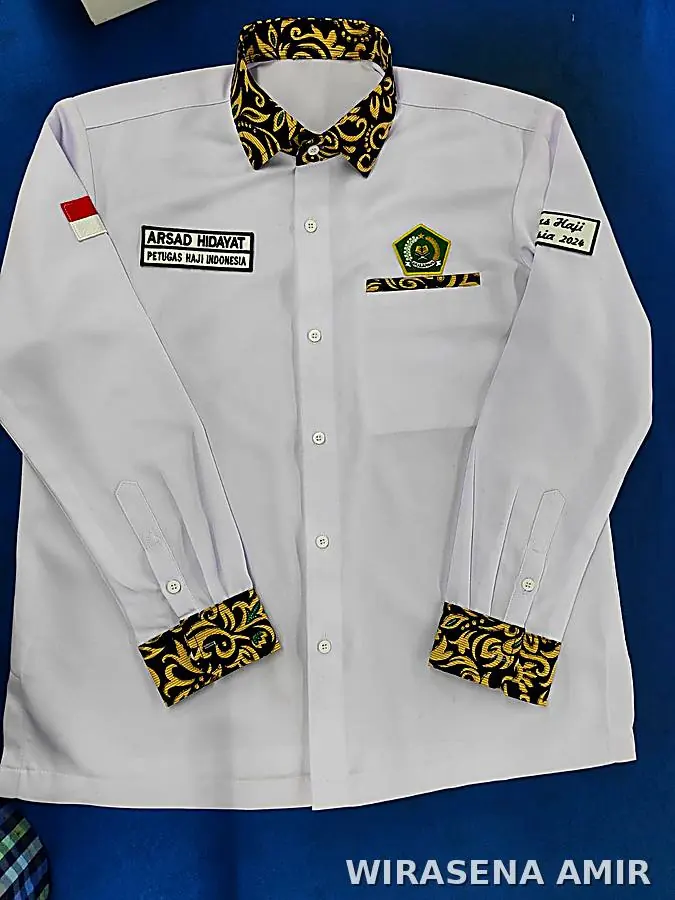 Produk jas Wirasena Amir