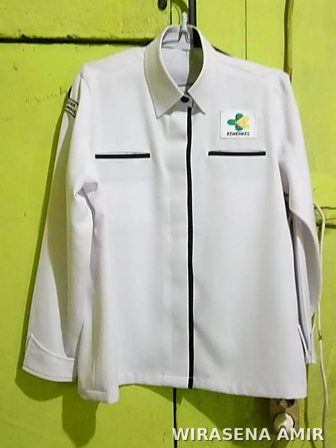 Produk jas Wirasena Amir
